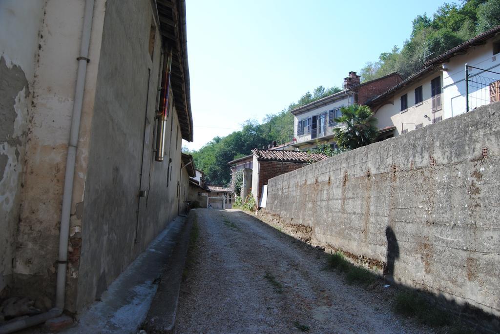 Apartments Casa Nel Verde Rocchetta Tanaro Exterior photo