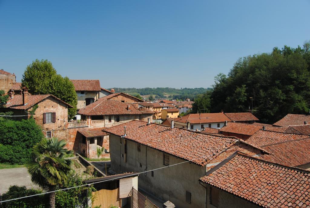 Apartments Casa Nel Verde Rocchetta Tanaro Exterior photo