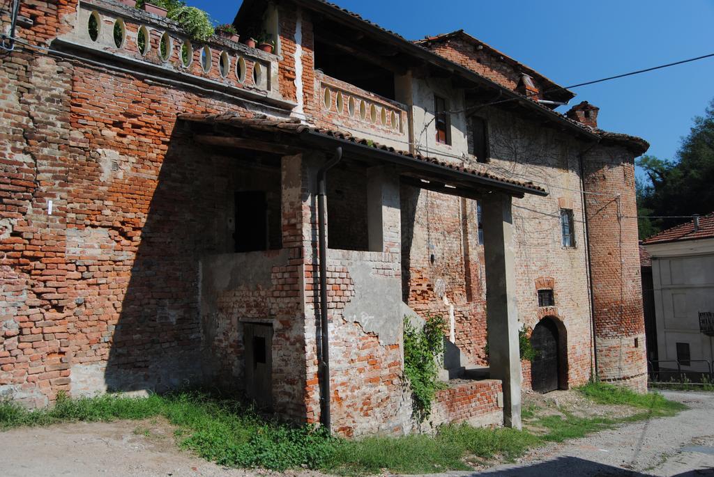 Apartments Casa Nel Verde Rocchetta Tanaro Exterior photo